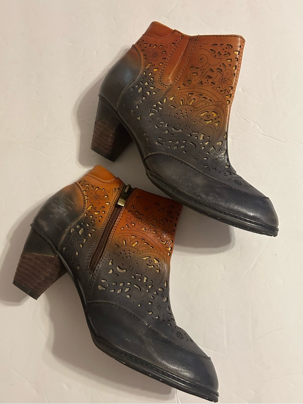 Perforated Two-Tone Leather Ankle Booties - Brown/Amber